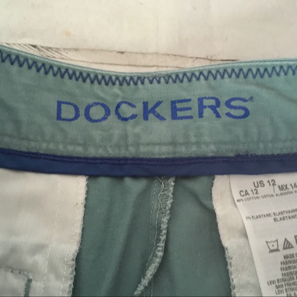 Dockers Shorts Size 12 - Picture 5 of 5